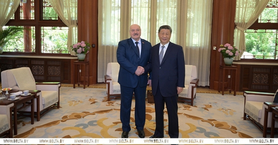 Лукашенко и Си Цзиньпин подтвердили курс на укрепление дружбы и договорились интенсифицировать отношения